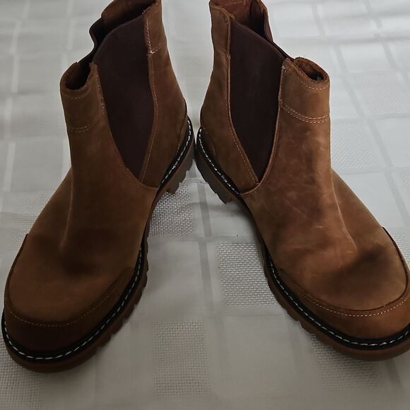 Brown Leather Ankle Waterproof Boots - Picture 13 of 16